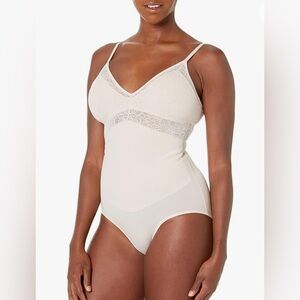 Maidenform Women's Lace Tame Your Tummy Bodysuit Sandshell Lace Size S